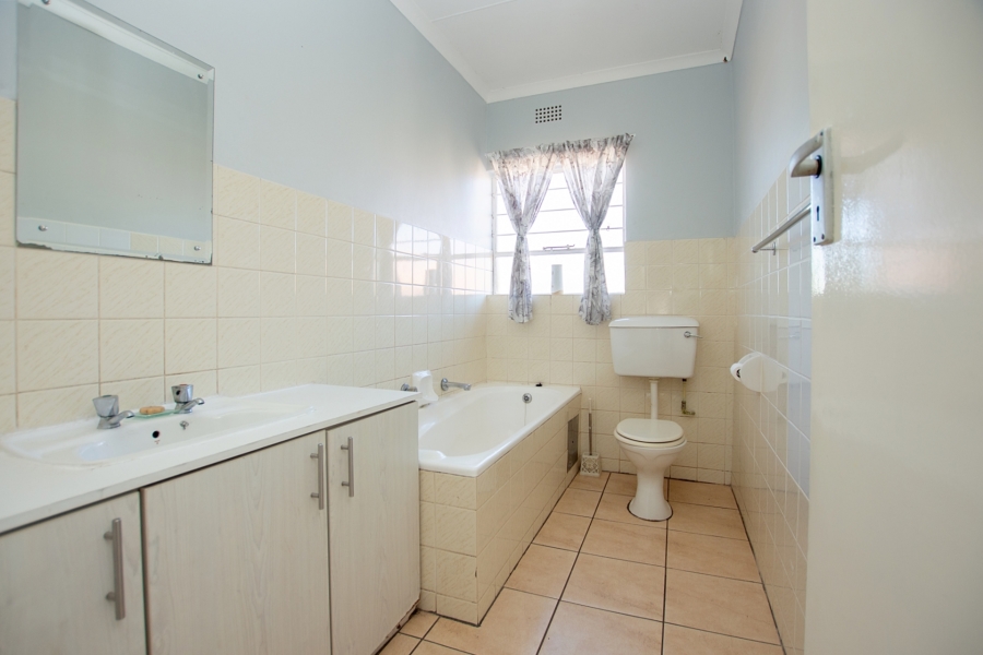 3 Bedroom Property for Sale in Vredenburg Western Cape